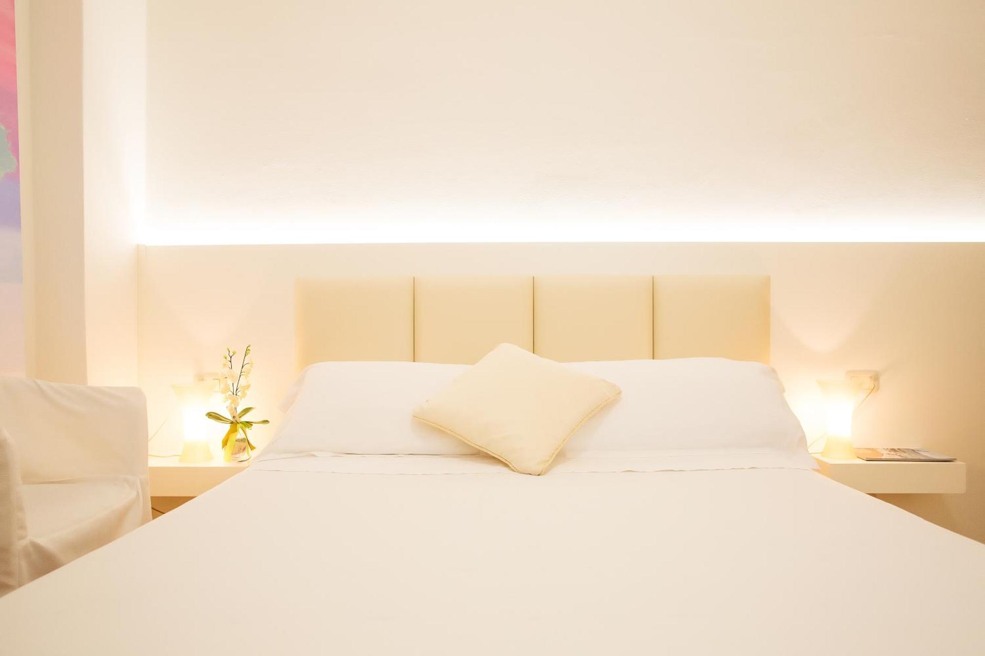 Hotel Rosmarina มารีนาดีกรอซเซโต ภายนอก รูปภาพ